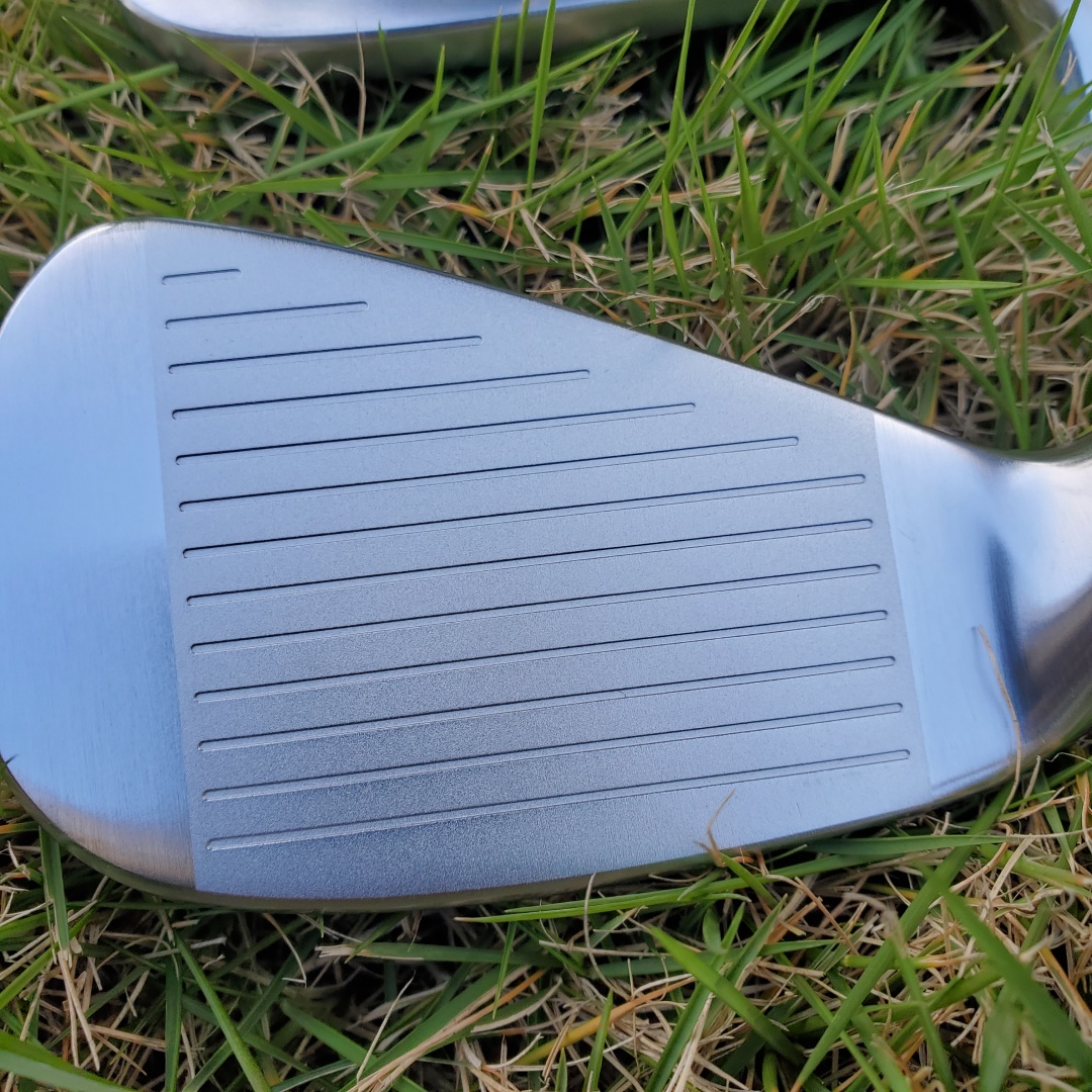 2025 Golf Club Golf IronsP790  – Golf Equipment Kit Bewertung und Preis